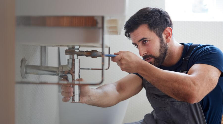 Professional sink repair services in Rienzi, MS